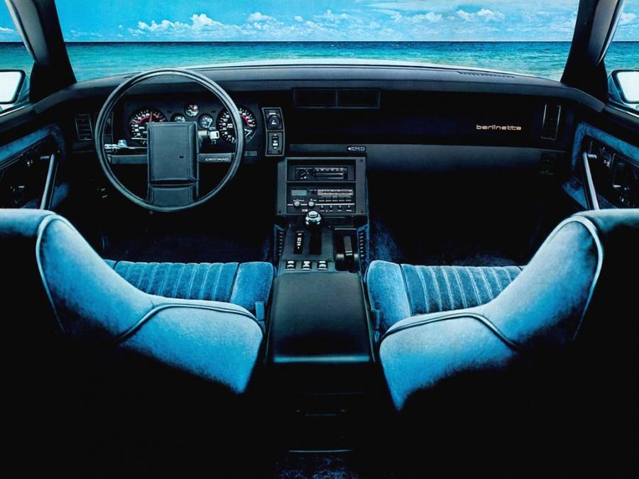  Chevrolet Camaro Berlinetta 1982 года  (фото 4 из 7)